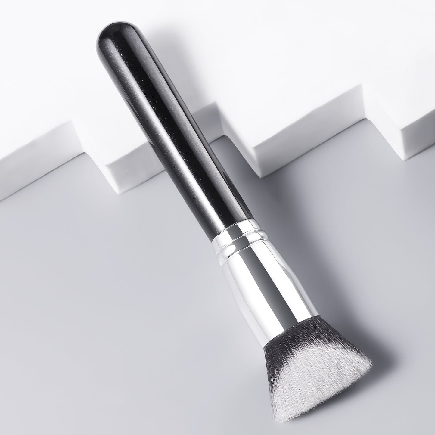 RONSHADOW Tri Edge Contour & Conceal Brush