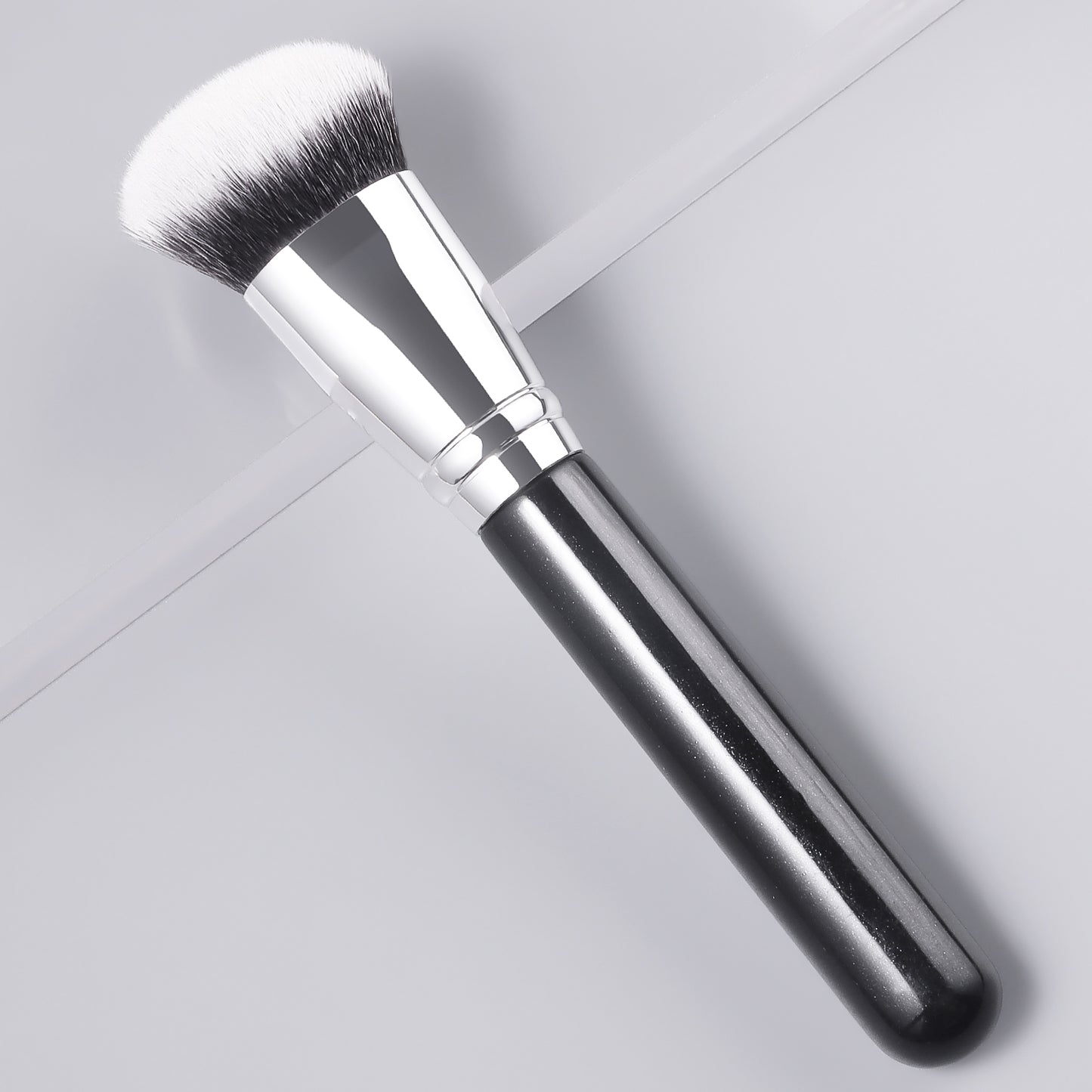 RONSHADOW Angled Foundation Brush z105