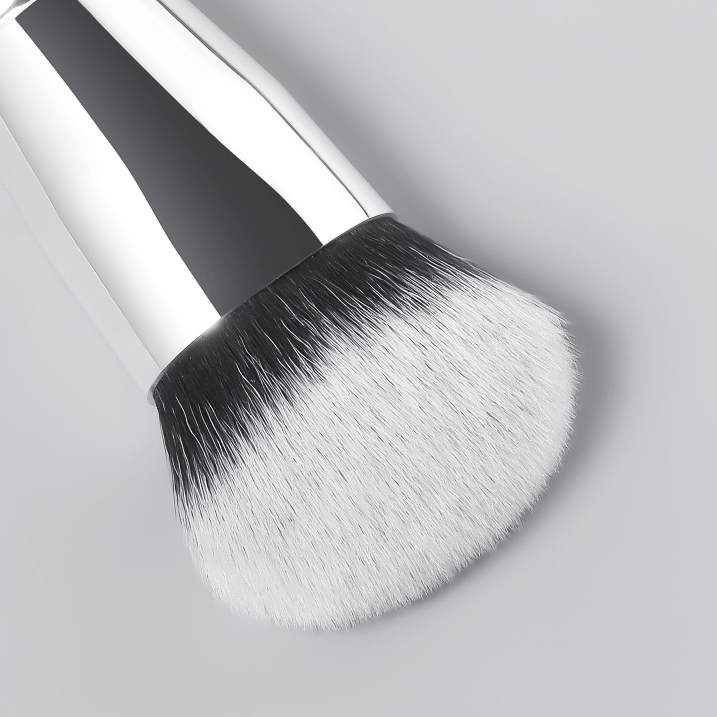 RONSHADOW Angled Foundation Brush z105
